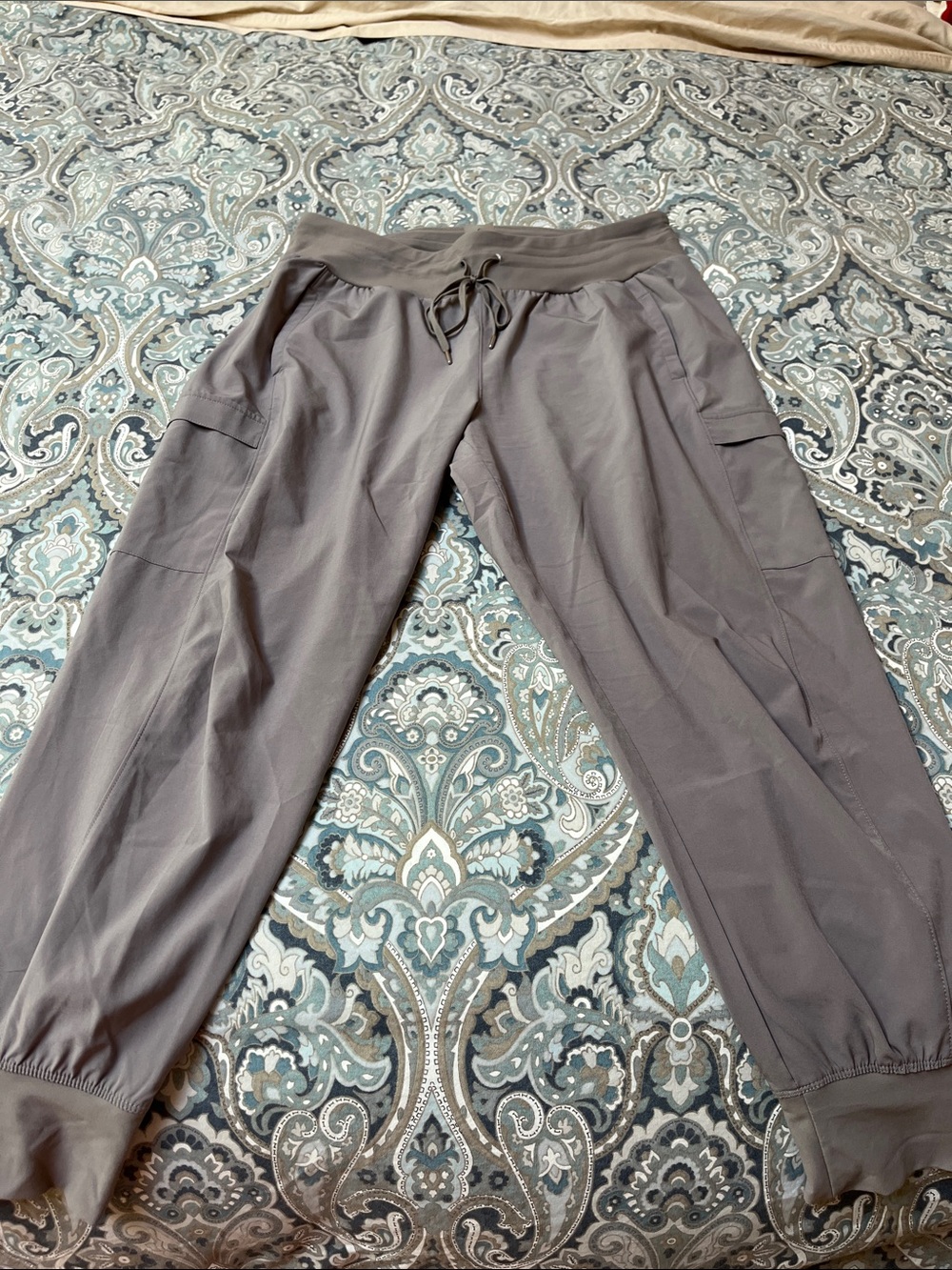 CALIA by Carrie Underwood Women's Gray Drawstring Jogger Pants